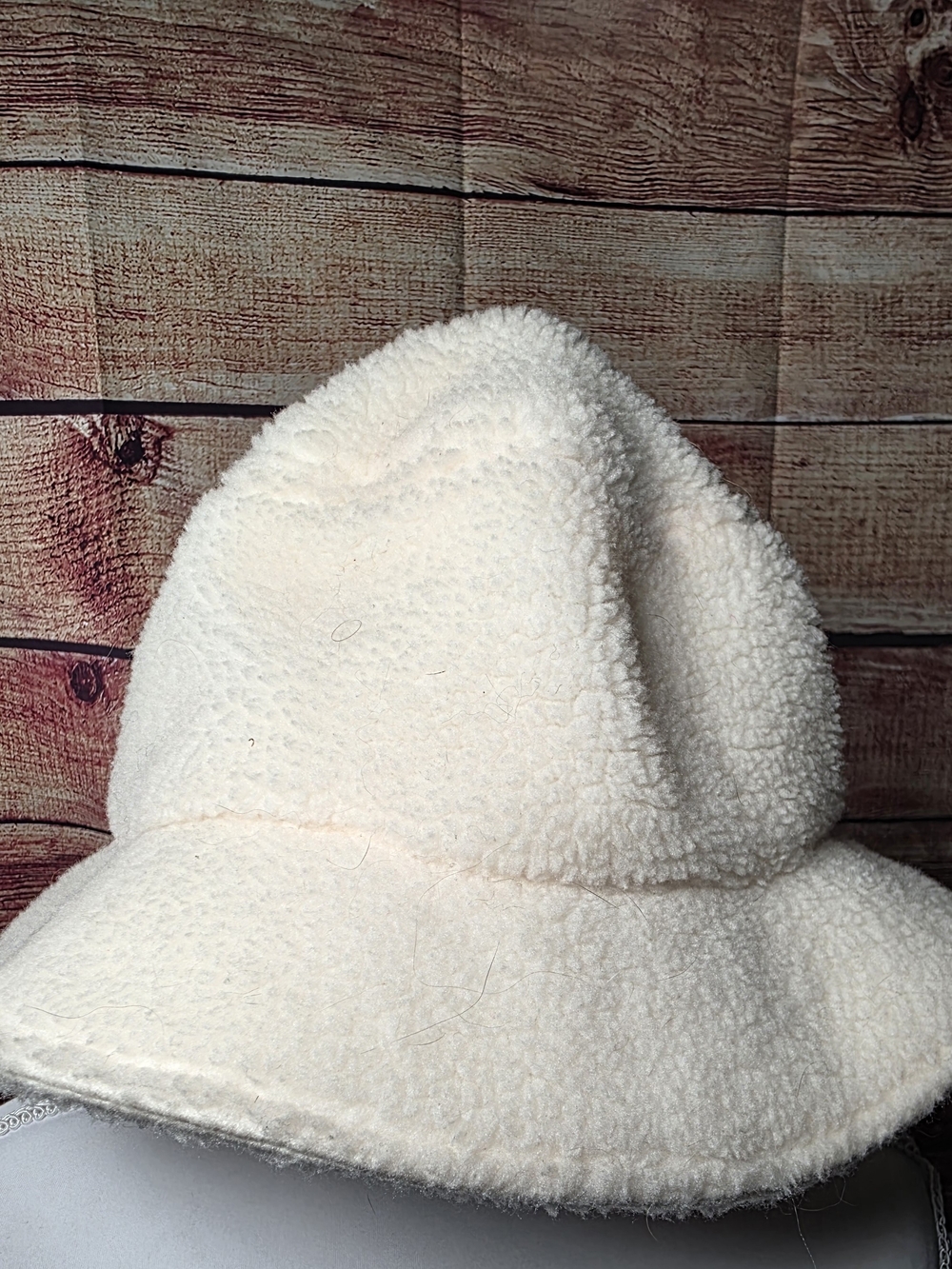 Old Navy Cream Sherpa Bucket Hat